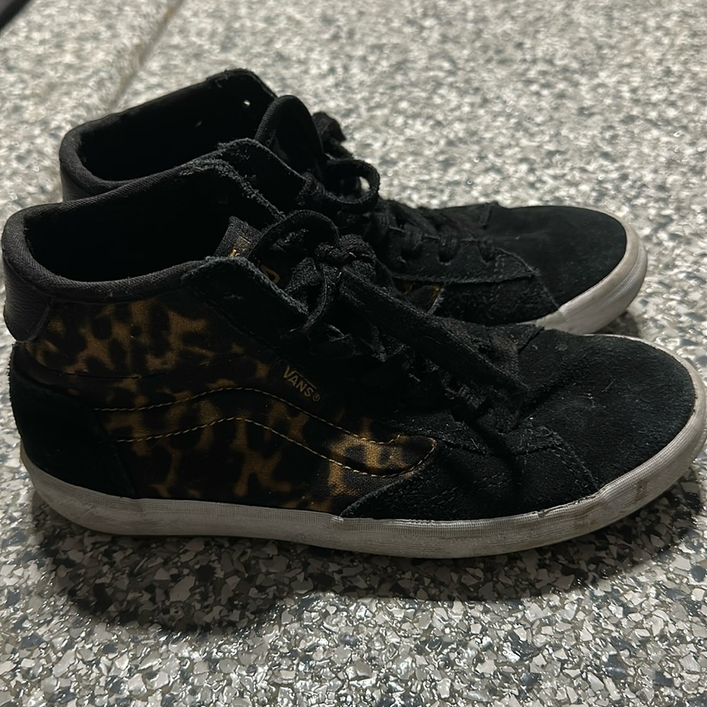 Vans - Black Leopard Size 3
